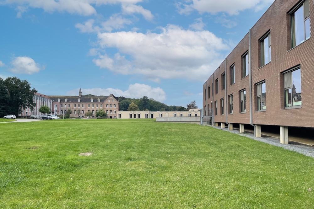 Sint-Lambertus buren gebouw 04