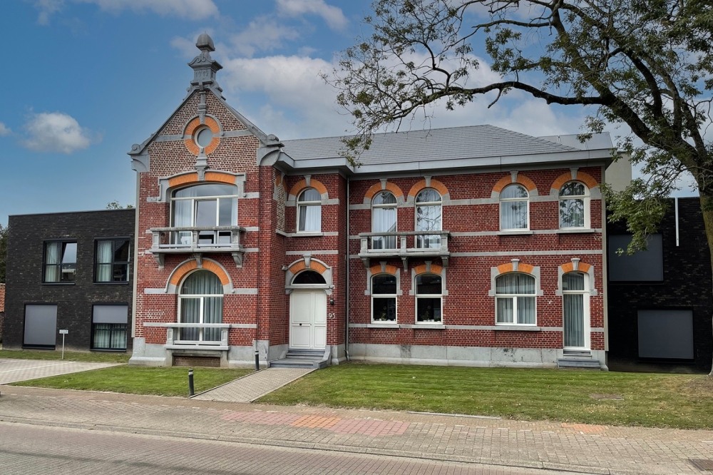 Hof Demeersseman buitenzijde 07